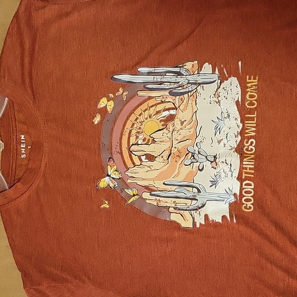 Comfy graphic tee - Picture 2 of 3